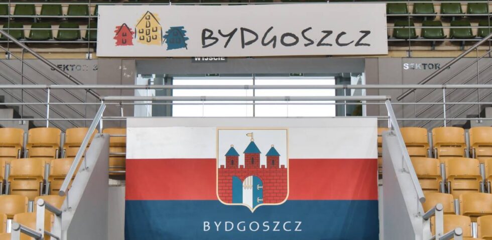 Protest samorządowców przeciwko podwyżkom. Wiec przed siedzibą premiera w Warszawie