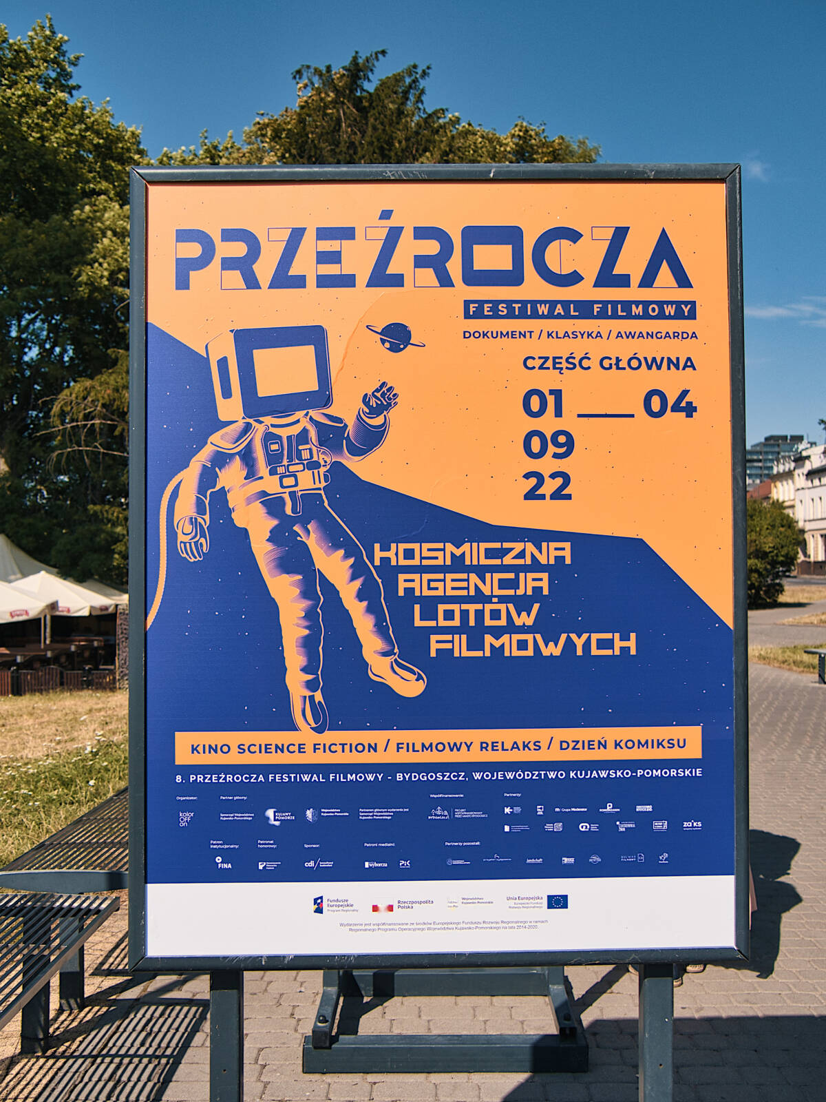 Wystawa zapowiadająca festiwal "Przeźrocza"
