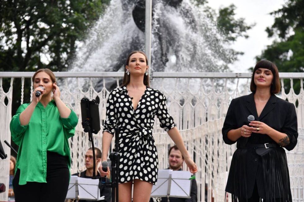 Fontanna Muzyki w parku Kazimierza Wielkiego. W finale koncert z uśmiechem