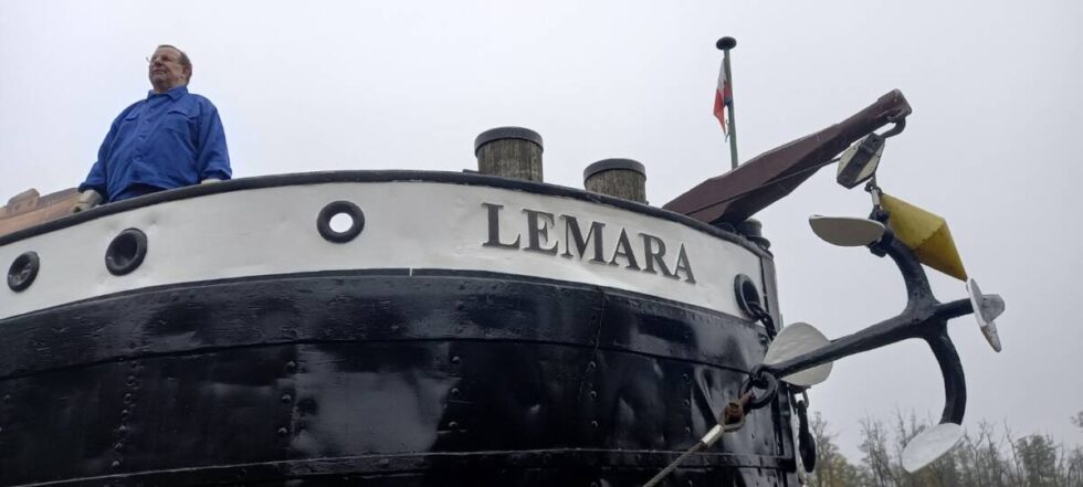 Barka Lemara wraca po remoncie. Z historycznym  malowaniem i wielkim napisem „Bydgoszcz”