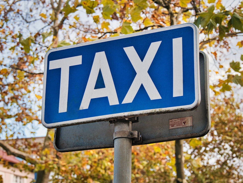 Bydgoszcz wprowadzi ceny maksymalne na przejazdy taksówką. Jakie stawki będą obowiązywać?