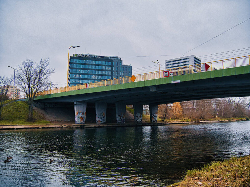 Nowy most Pomorski – po trzy pasy ruchu w każdą stronę, buspasy, torowisko i drogi rowerowe