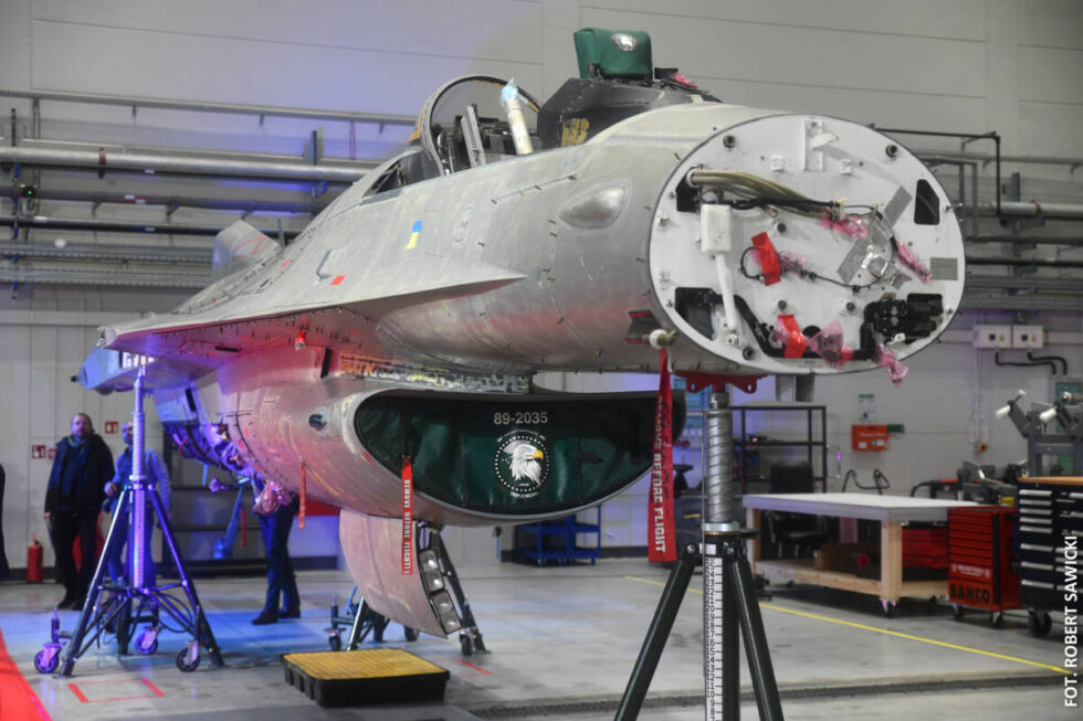 Generał dywizji pil. Ireneusz Nowak:                         Z premedytacją wskazaliśmy WZL nr 2 w Bydgoszczy