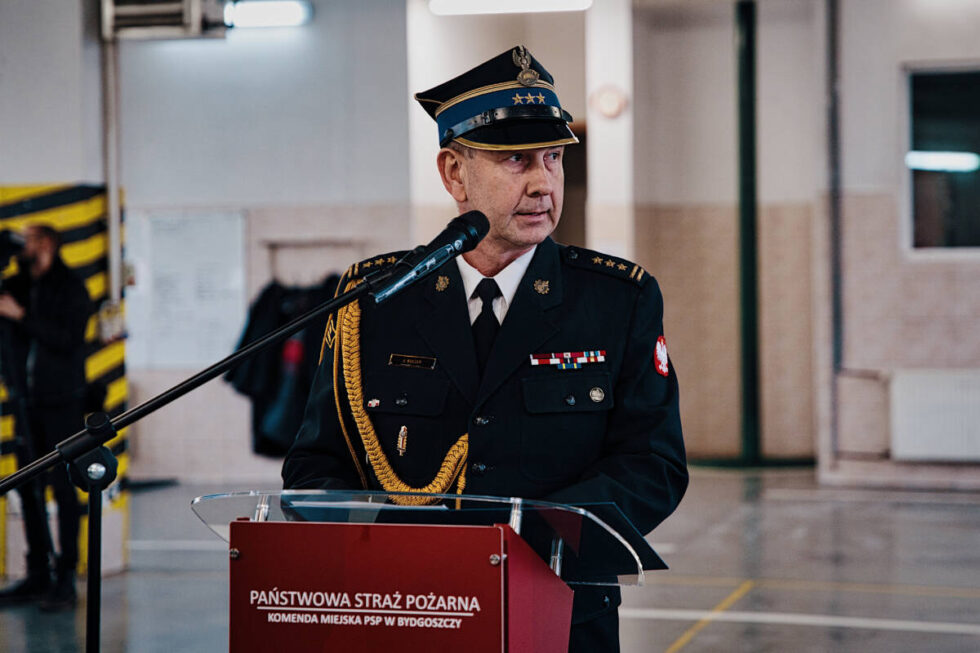 Bydgoski komendant Państwowej Straży Pożarnej przechodzi na emeryturę. Pracę rozpoczął w Fordonie