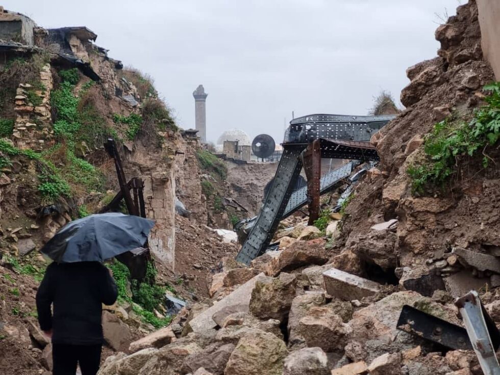 Zbiórka na pomoc ofiarom trzęsienia ziemi w Turcji i Syrii. Gdzie i jak można przekazywać pieniądze