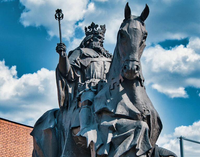 Pomnik Kazimierza Wielkiego