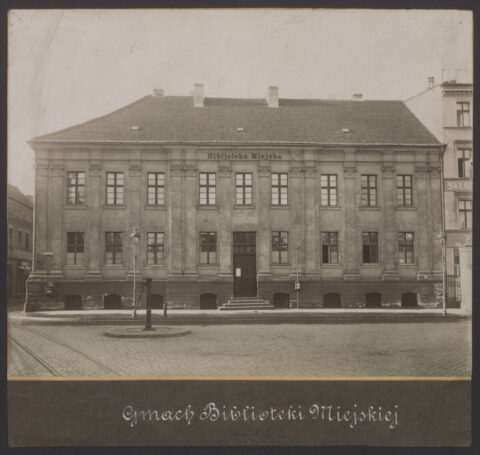 Najstarsza biblioteka w Bydgoszczy ma 120 lat. Tutaj spotyka się tradycja i nowoczesność [ZDJĘCIA]