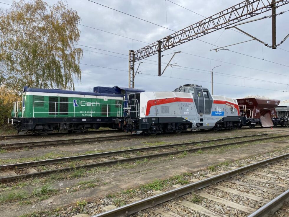 Pierwsza lokomotywa wodorowa w Polsce jest z Pesy. Trwają jej testy