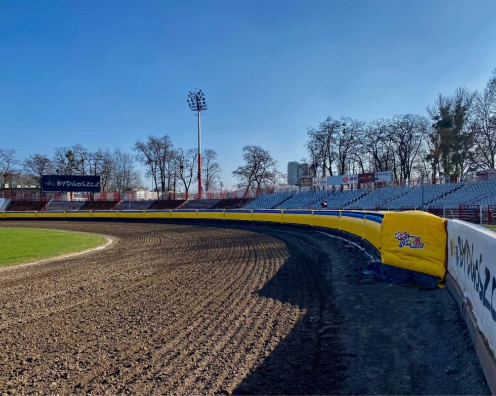 Stadion Polonii będzie gotowy na ekstraligę. W planach jest też budowa parkingu wielopoziomowego