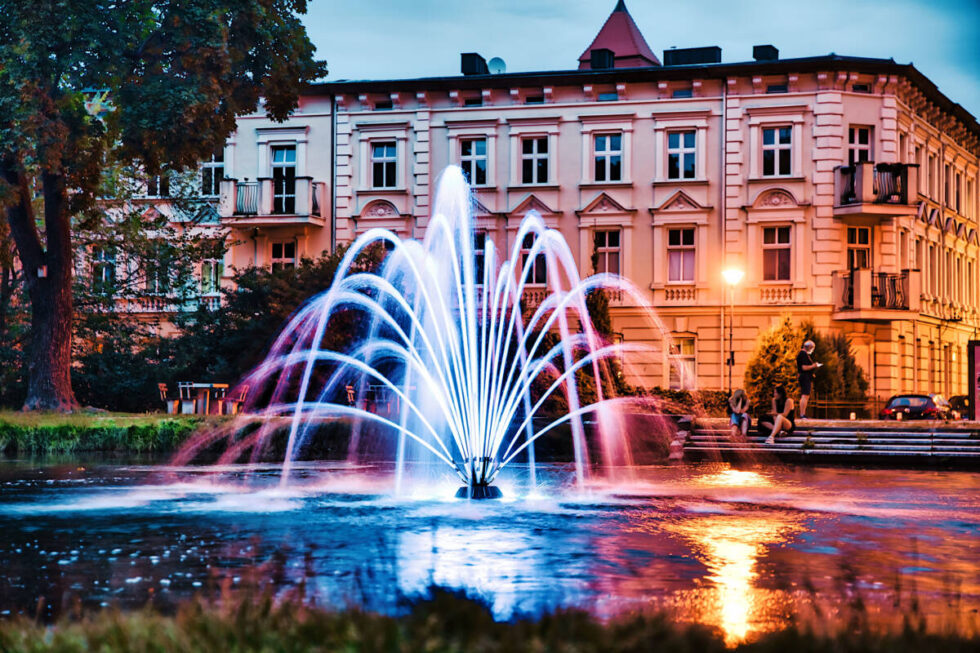 Fontanny i „mgiełki” miejskie czekają na majówkę, a tężnie na lepszą pogodę