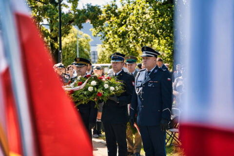 Złożenie kwiatów na Skwerze Inwalidów Wojennych