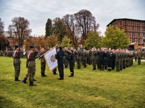 Ślubowanie uczniów klas mundurowych