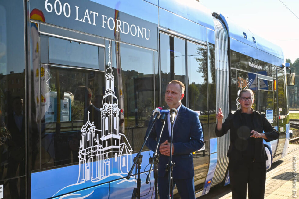 „Władysław Jagiełło” jeździ po Bydgoszczy. Królewski tramwaj na pamiątkę 600-lecia nadania praw miejskich Fordonowi