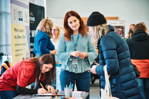 Targi pracy w Bydgoszczy 2024. Jaka robota jest do wzięcia? Nie tylko Biedronka i Aldi