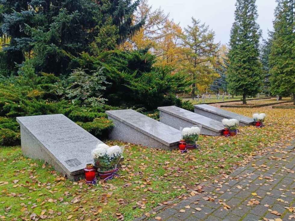 Wszystkich Świętych. Trzydzieści cztery ważne miejsca i groby ludzi, którzy tworzyli Bydgoszcz