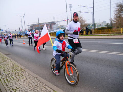 Bydgoski Bieg Niepodległości 2024. Ponad 1500 osób świętowało na sportowo [DUŻO ZDJĘĆ]