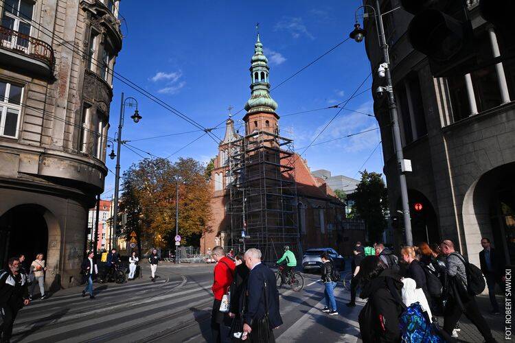 List do przyszłych bydgoszczan. Napisał go prezydent miasta. Znajdzie się w kapsule czasu na wieży kościoła Klarysek