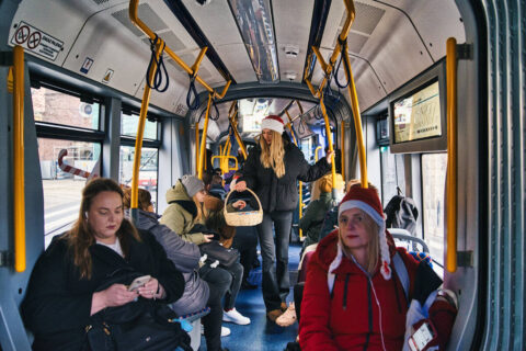 Świąteczny tramwaj w trasie