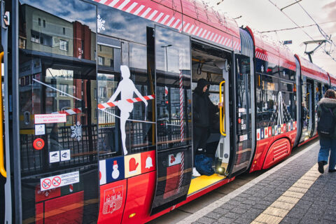 Świąteczny tramwaj w trasie