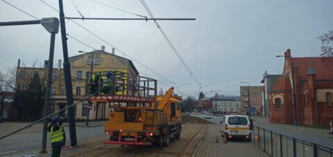 Tramwaje wróciły na normalne trasy po wykolejeniu przy dworcu PKS [AKTUALIZACJA]