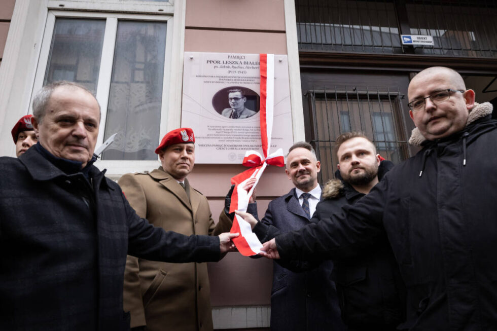 Dzień Pamięci Żołnierzy Wyklętych. Odsłonięto tablicę upamiętniającą bydgoskiego bohatera