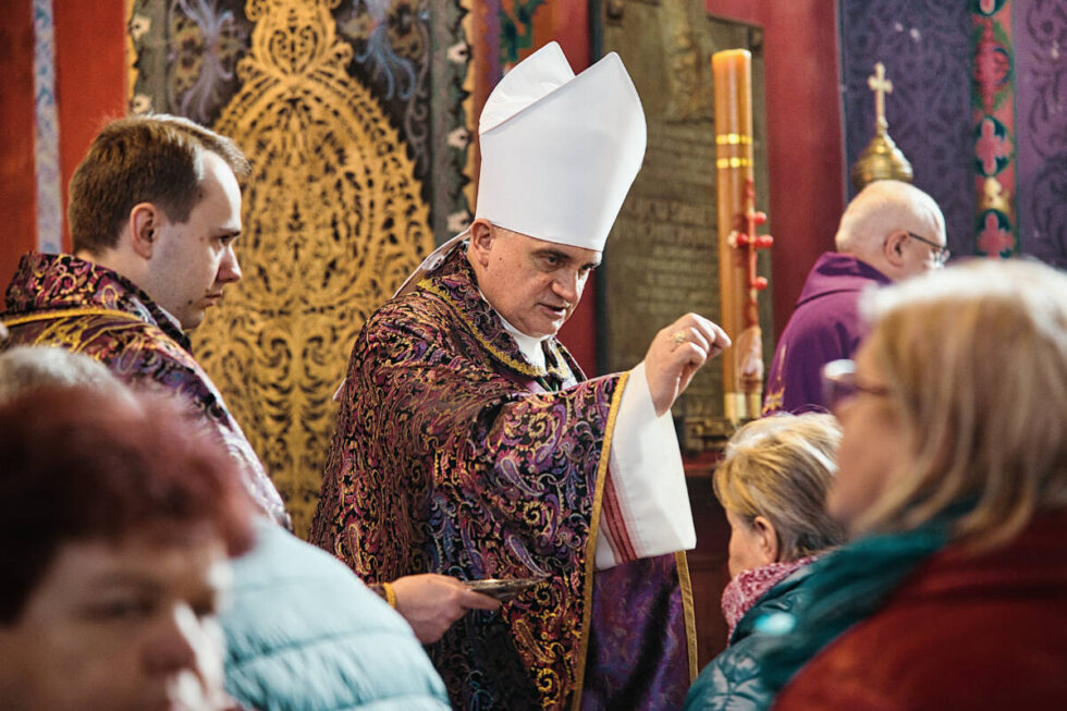 Środa Popielcowa w Roku Jubileuszowym poświęconym nadziei. Co oznacza posypanie głowy popiołem?