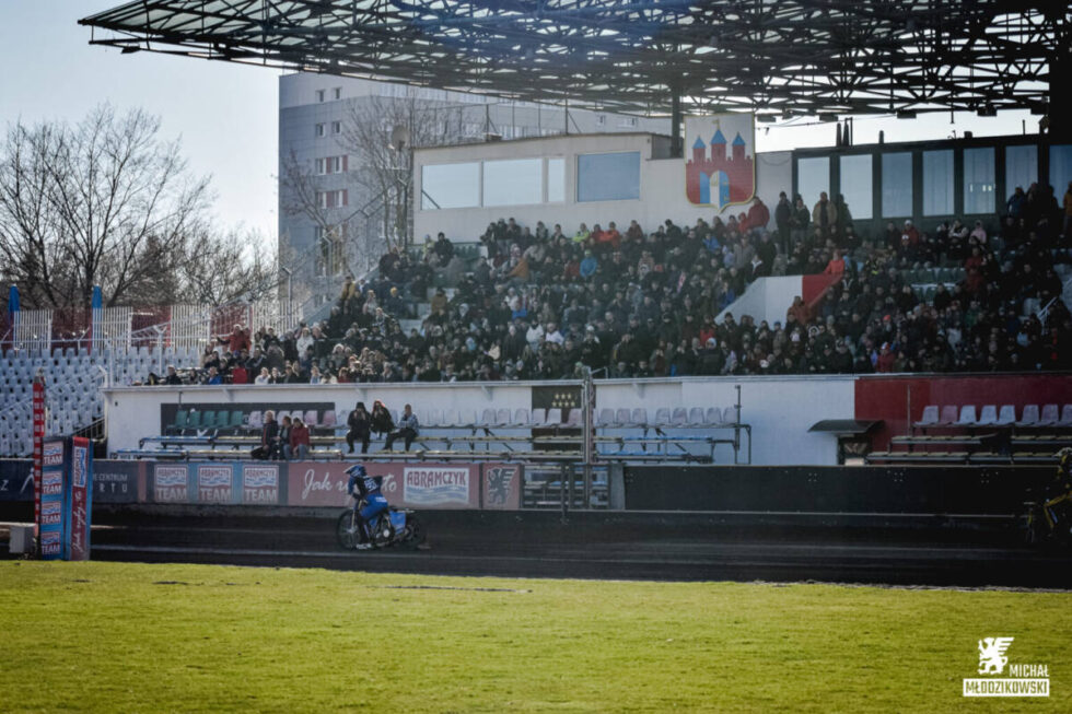 Abramczyk Polonia zaprasza kibiców na prezentację drużyny. Po niej sparing ze Stalą Gorzów