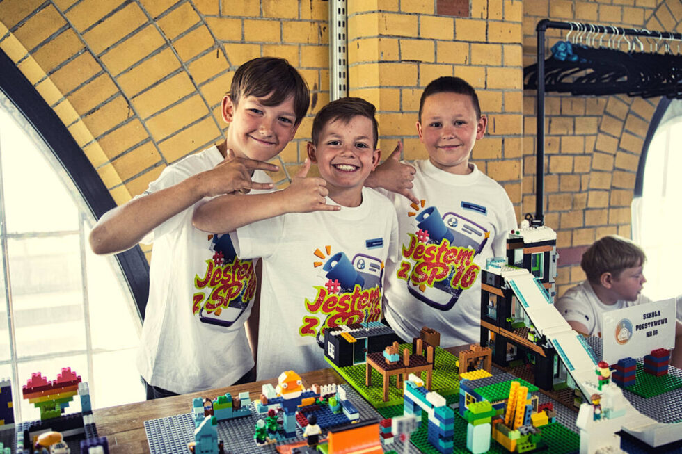 Mali bydgoszczanie i ich roboty z LEGO. Finał Międzyszkolnej Ligi Robotyki [ZDJĘCIA, WIDEO]