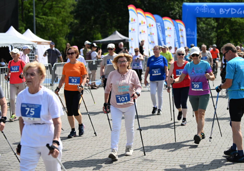 Aktywny Poranek 60+. Seniorze, postaw na zdrowie i podejmij wyzwanie. Przejdź lub pobiegnij w centrum Bydgoszczy