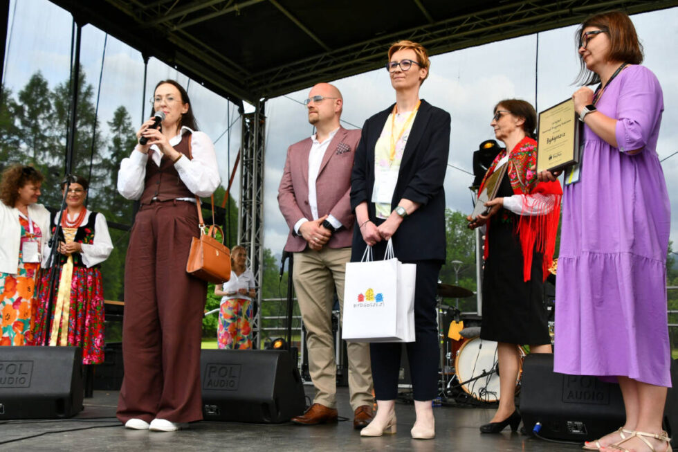Bydgoszcz samorządem przyjaznym rodzinie. Certyfikat przyznany przez Związek Dużych Rodzin