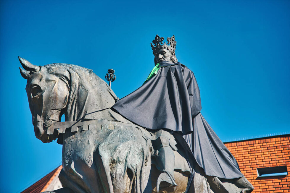 Krajowy Zjazd Adwokatury w Bydgoszczy. Król Kazimierz Wielki przybrał adwokacką togę