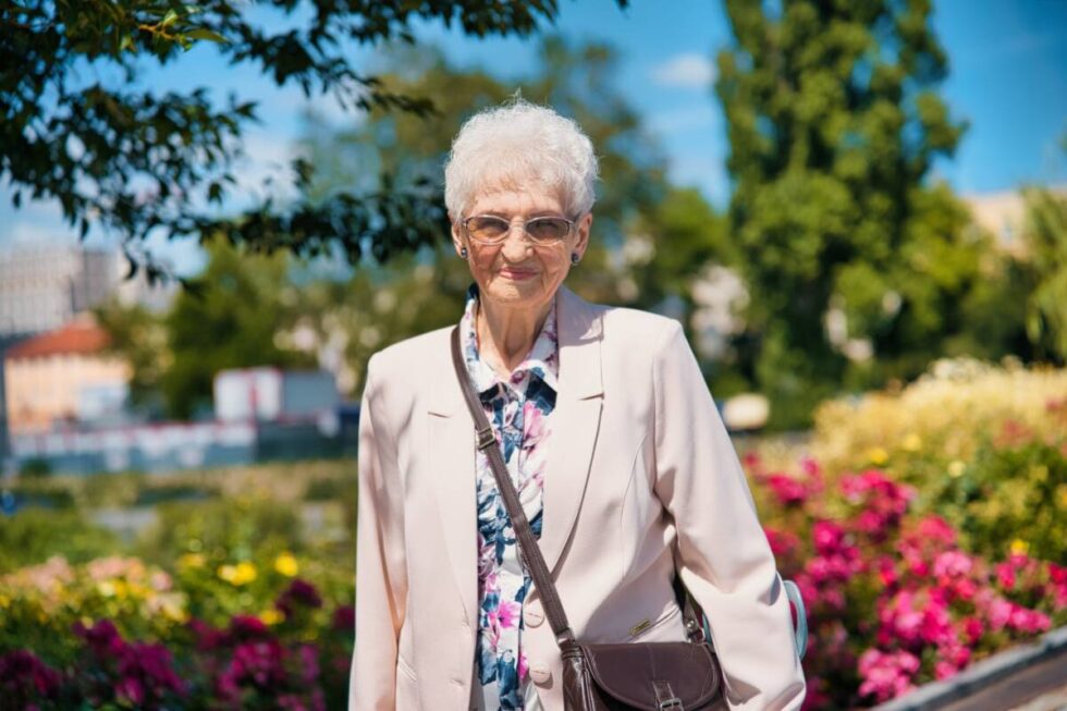 Regina Wasilewska – seniorka z Bydgoszczy z sukcesem w telewizyjnym Voice Senior i wydaną płytą: Ciągle mi za mało śpiewania