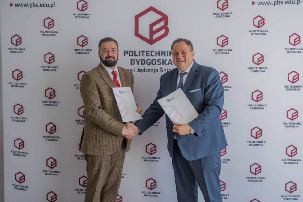 Cyberbezpieczeństwo na Politechnice Bydgoskiej. Uczelnia podpisuje umowę o współpracy z Atosem