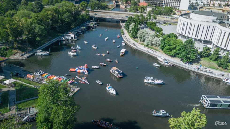 Ster na Bydgoszcz – dzień pierwszy. Parada na Brdzie i Wyspa Młyńska pełna atrakcji i gości [ZDJĘCIA]