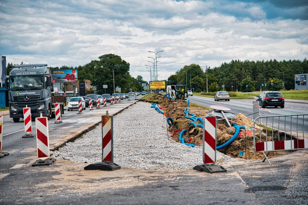 Powstaje sygnalizacja świetlna i przejazd dla rowerów na przejściu dla pieszych przez ulicę Fordońską