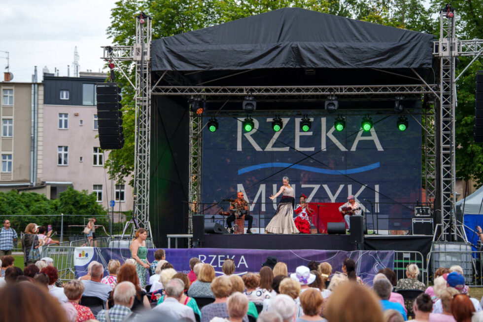 Rzeka Muzyki 2025. Świetna inauguracja letniego  cyklu koncertów na Wyspie Młyńskiej [ZDJĘCIA]