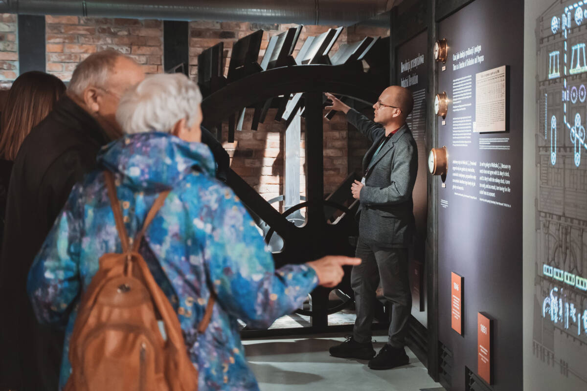 Senioralne zajęcia w sercu miasta. Na twórcze warsztaty zapraszają ...