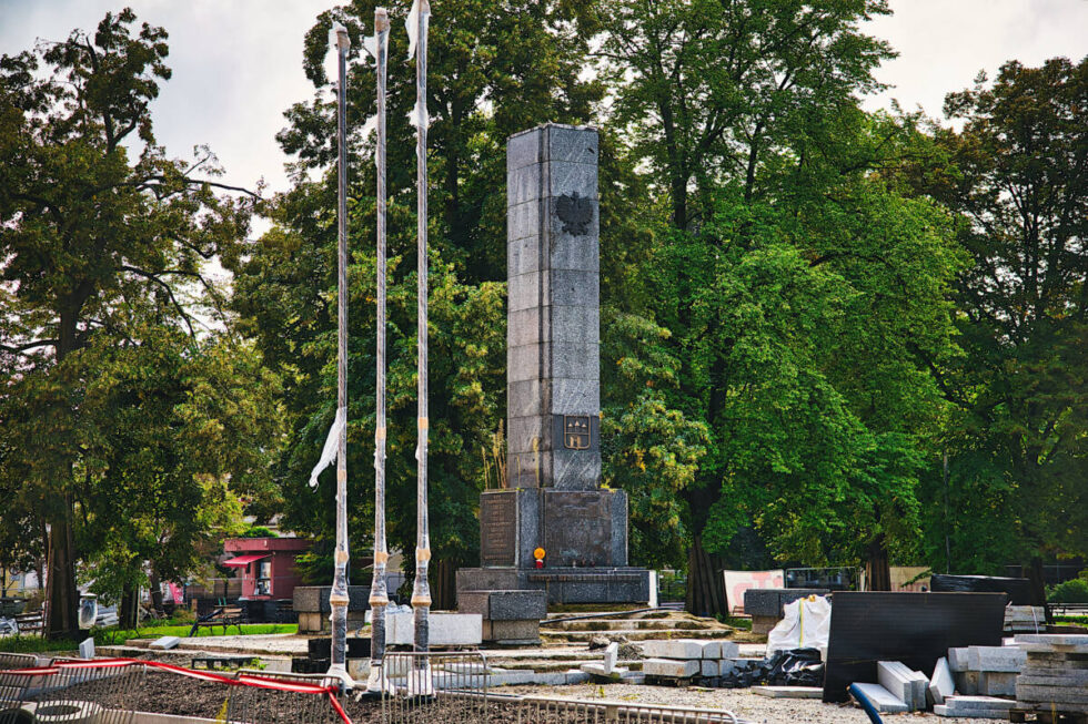 Pomnik na placu Wolności do rozbiórki. Po rewitalizacji stanie tam nowy monument