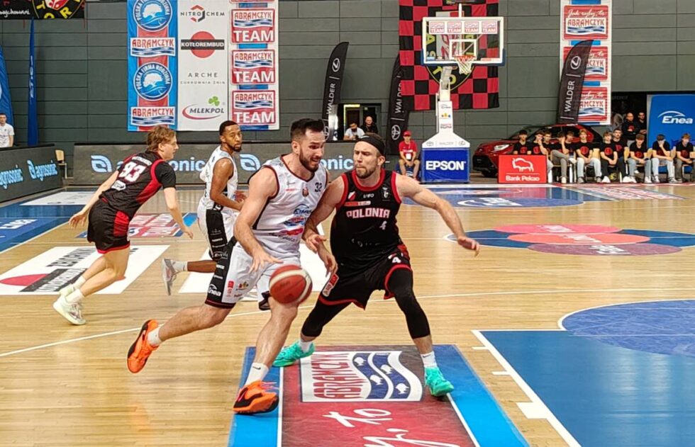 Przerwana passa koszykarzy Enei Abramczyk Astorii. Artego z rekordowym zwycięstwem