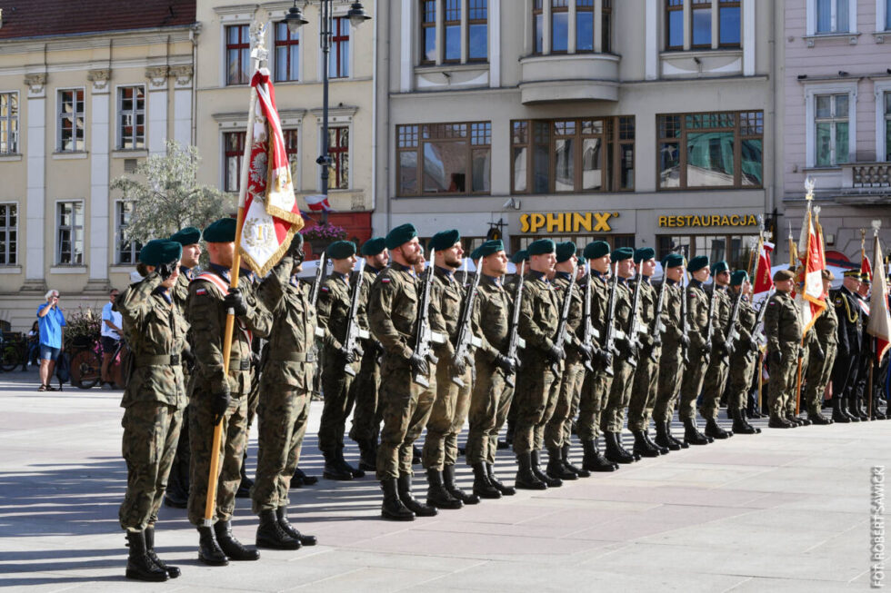 86. rocznica wybuchu II wojny światowej. Bydgoszcz upamiętniła ofiary i bohaterów [ZDJĘCIA]