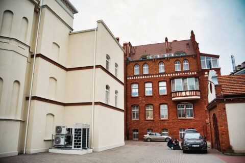 Wojewódzki Szpital Obserwacyjno-Zakaźny w Bydgoszczy z nowym budynkiem