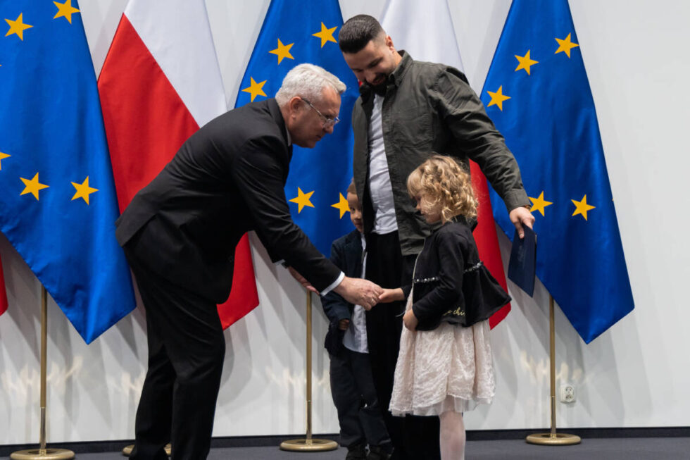 „Polska jest waszym domem”. Mamy nowych, polskich obywateli – wśród nich znany człowiek ze świata żużla