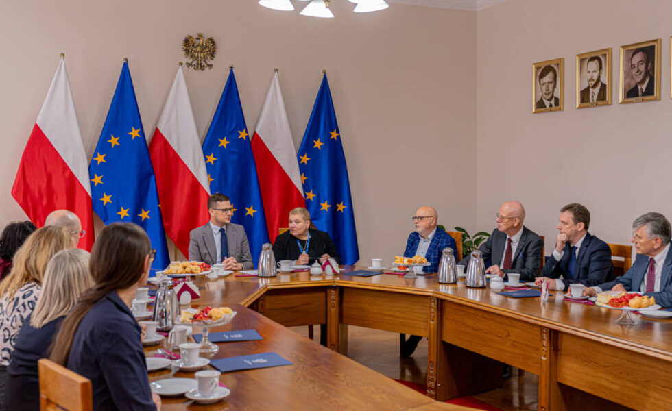 Wojewoda wręczył powołania konsultantom wojewódzkim w ochronie zdrowia