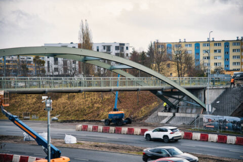 Kładka pieszo - rowerowa nad Alejami Jana Pawła II