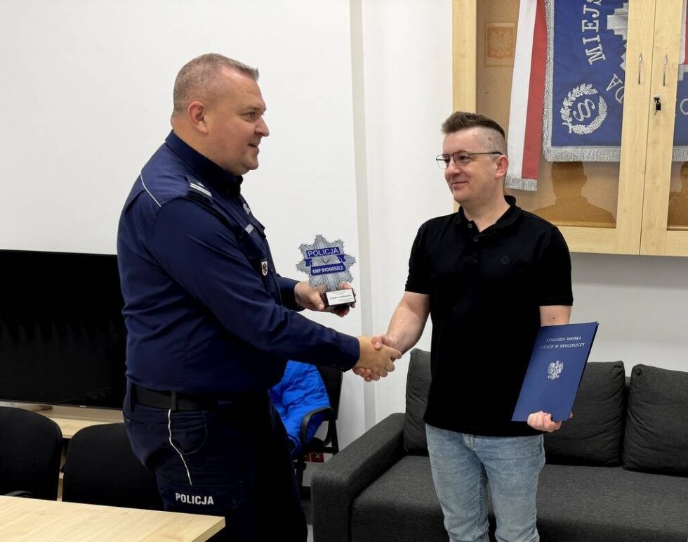 Nie każdy bohater nosi pelerynę – niektórzy zasiadają za kółkiem miejskiego autobusu