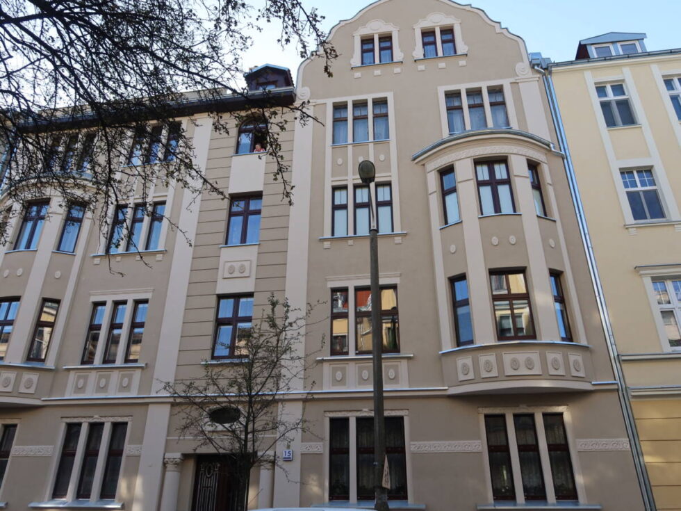 Kolejne kamienice odzyskują blask – secesyjna perełka na ulicy Kwiatowej w nowej odsłonie