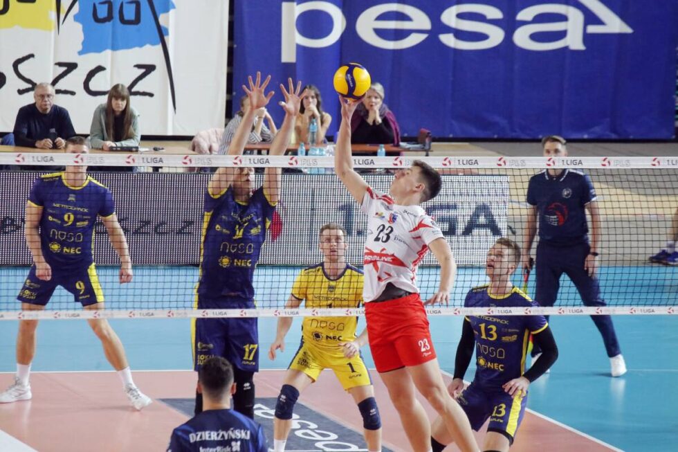Wielkie emocje w czasie meczów bydgoskich drużyn. Dwa tie-breaki. Rzut na zwycięstwo w ostatniej sekundzie