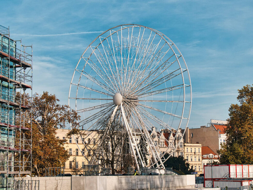 Młyńskie koło stanęło na placu Teatralnym. A to oznacza, że Bydgoski Jarmark Świąteczny jest coraz bliżej