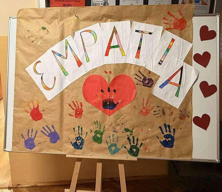 „eMOCje w EMPATII” czyli o rozwijaniu świadomości emocjonalnej wśród uczniów