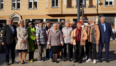 Bydgoscy seniorzy nie dają się oszukać! W specjalnym spocie przestrzegają swoich rówieśników